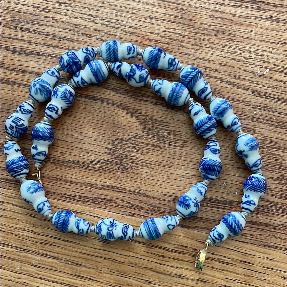 Vintage porcelain vase necklace